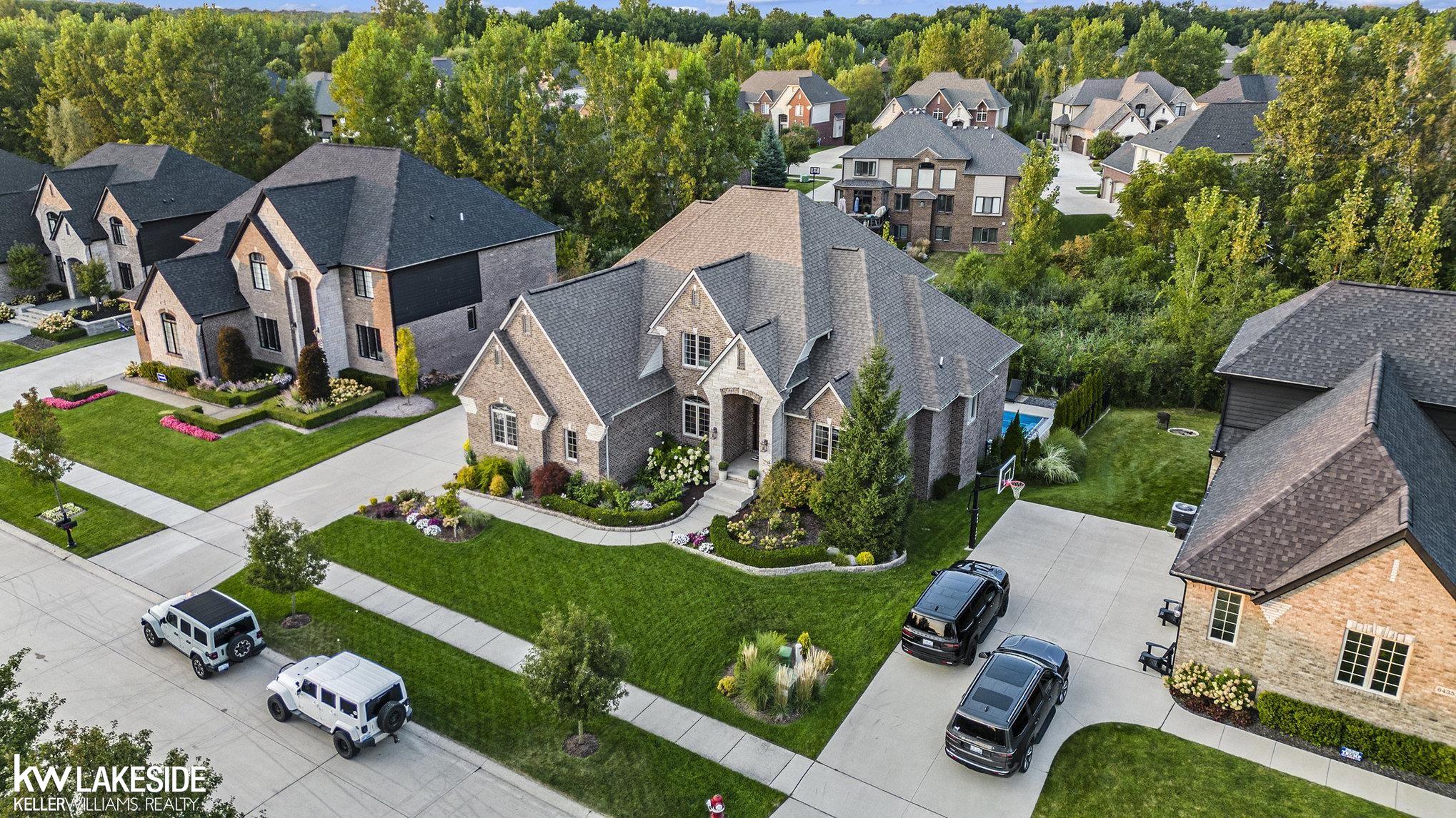 6421 Creekside Drive Utica, MI 48316 - Photo 50 of 53 50155170-b2c122a7-edd4-4739-92f3-27555f03c356.JPG