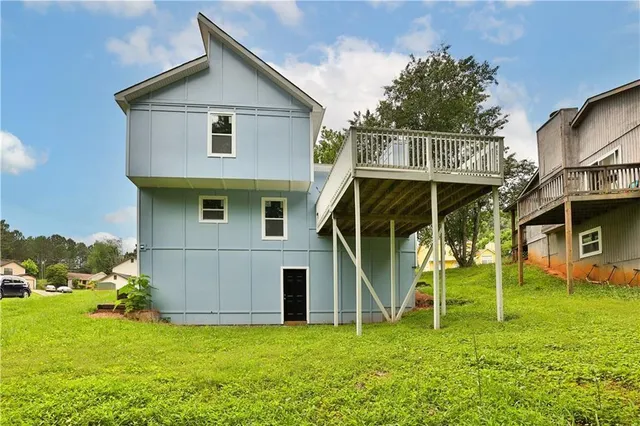 $220,000 | 1139 Mainstreet Valley Drive, Stone Mountain, GA 30088