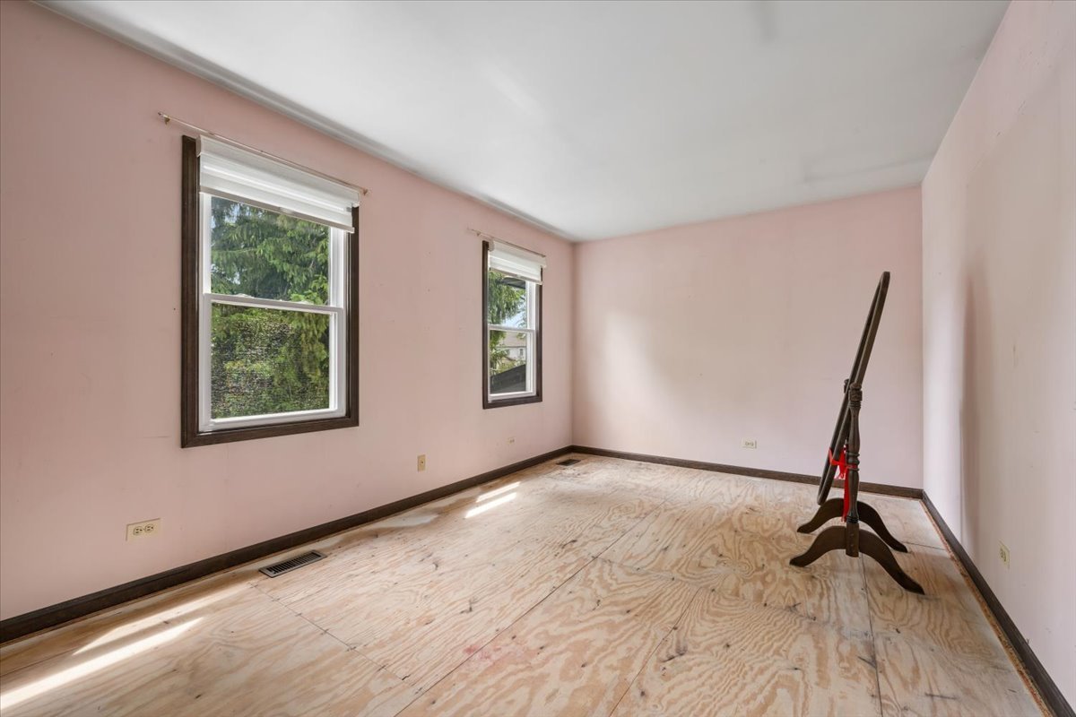 1699 Harding Road Northfield, IL 60093 - Photo 24 of 33 Gallery Image 24