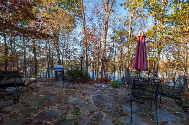 $1,200,000 | 8006 Blacks Bluff Road Southwest, Cave Spring, GA 30124