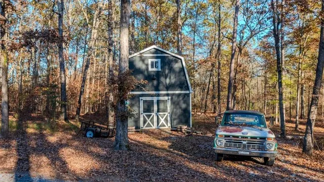 $1,200,000 | 8006 Blacks Bluff Road Southwest, Cave Spring, GA 30124