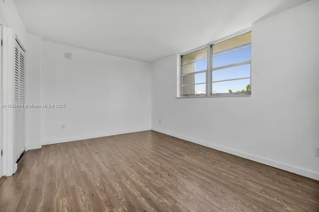 a picture of city view