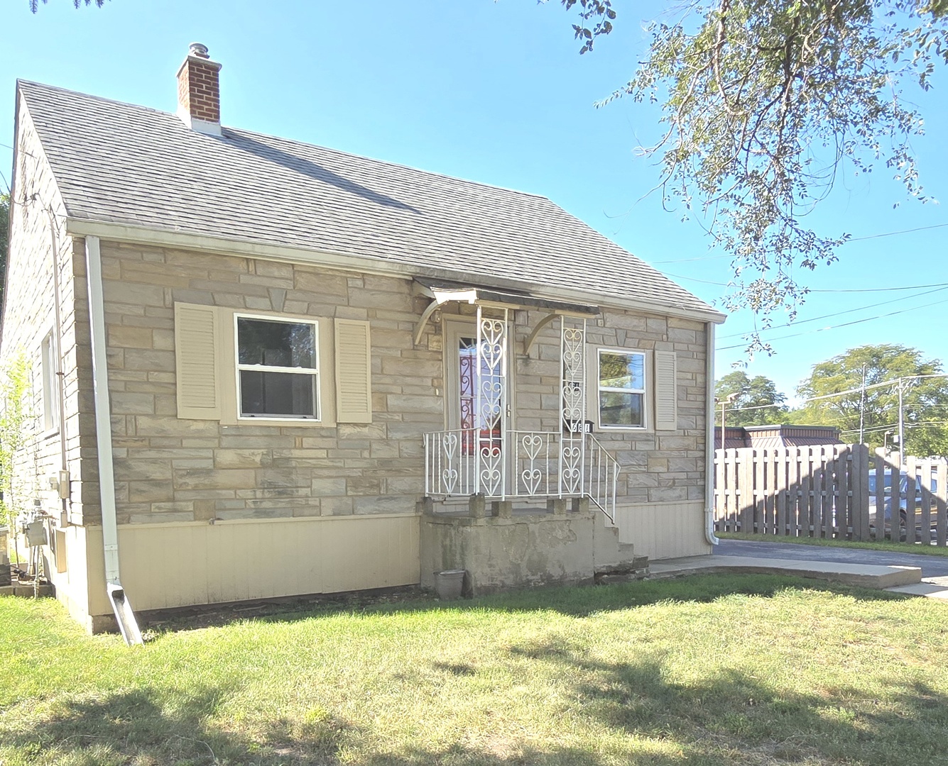 a view of a house with a swimming pool