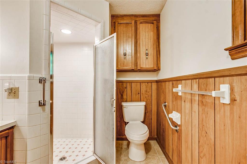 1896 Spero Road Asheboro, NC 27205 - Photo 14 of 29 Master bath, ceramic shower
