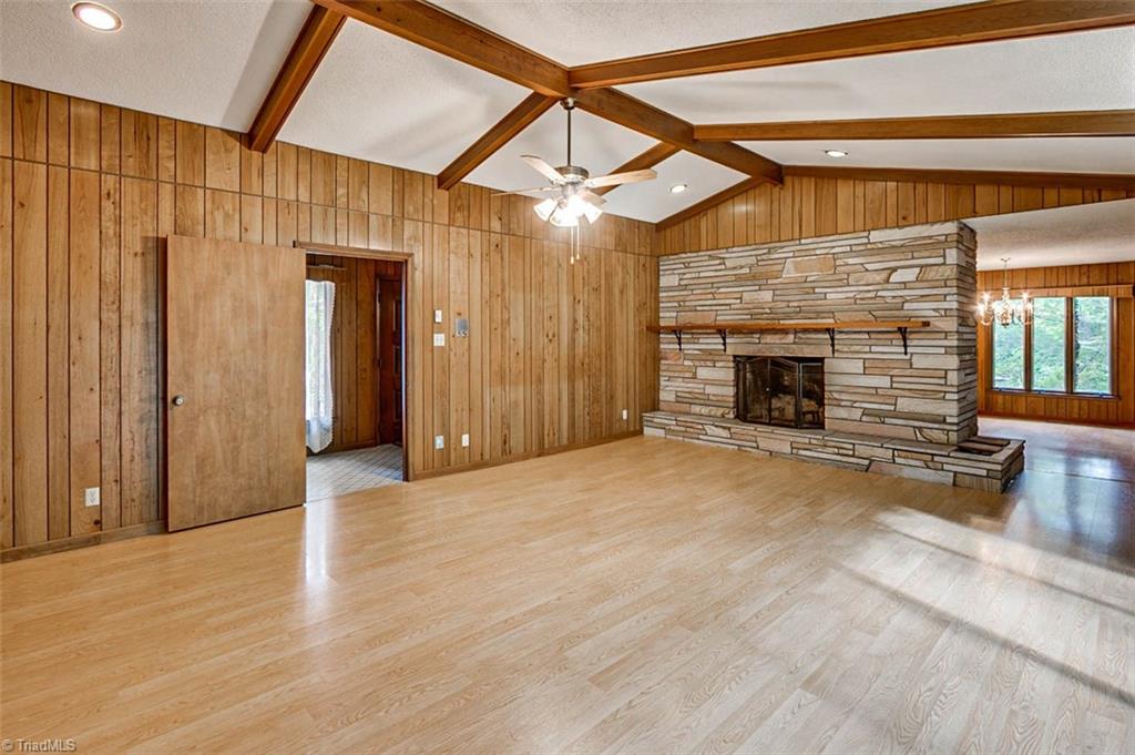 1896 Spero Road Asheboro, NC 27205 - Photo 3 of 29 Great room w/stone fireplace