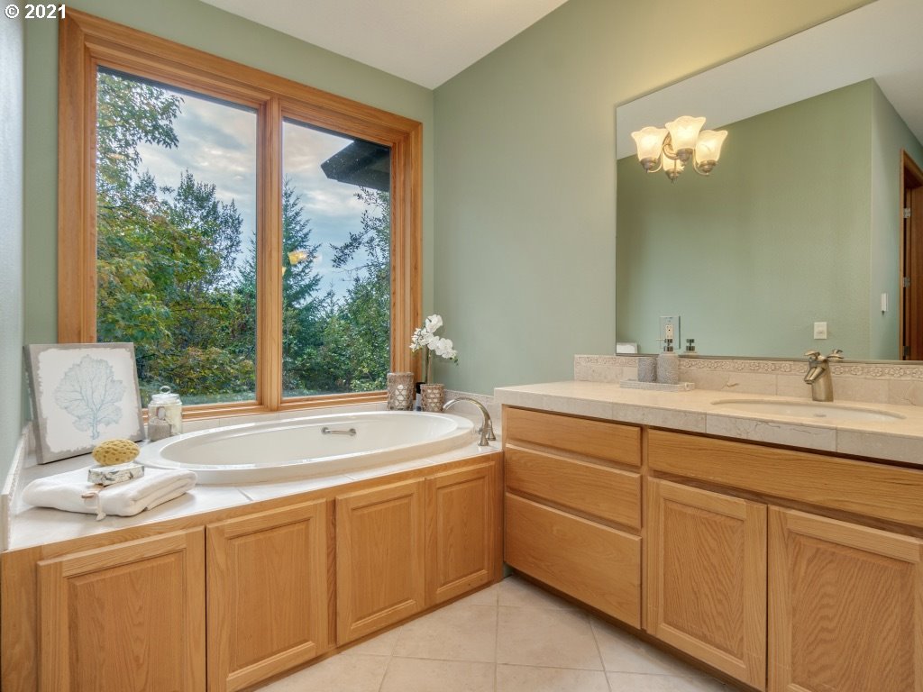 17325 Southwest Parrett Mountain Road Sherwood, OR 97140 - Photo 20 of 32