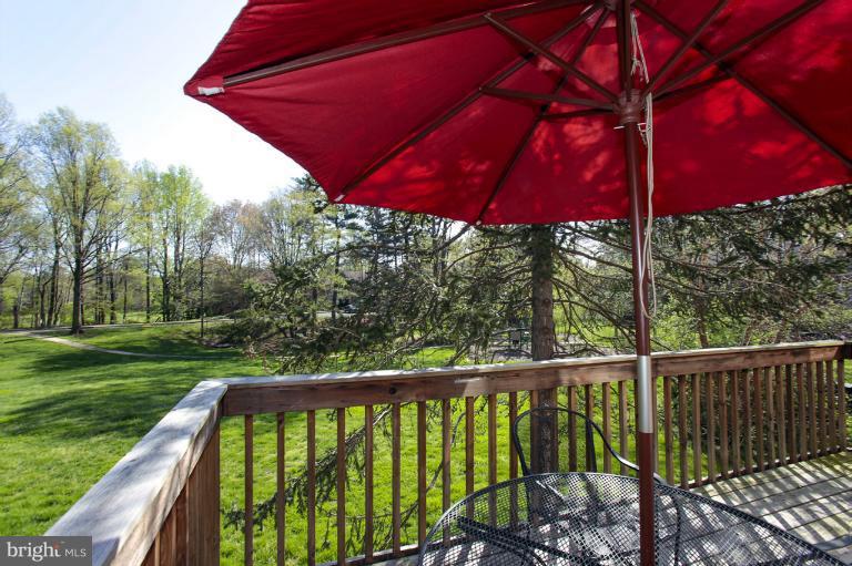 2042 Golf Course Drive Reston, VA 20191 - Photo 26 of 29 Exterior (Rear)