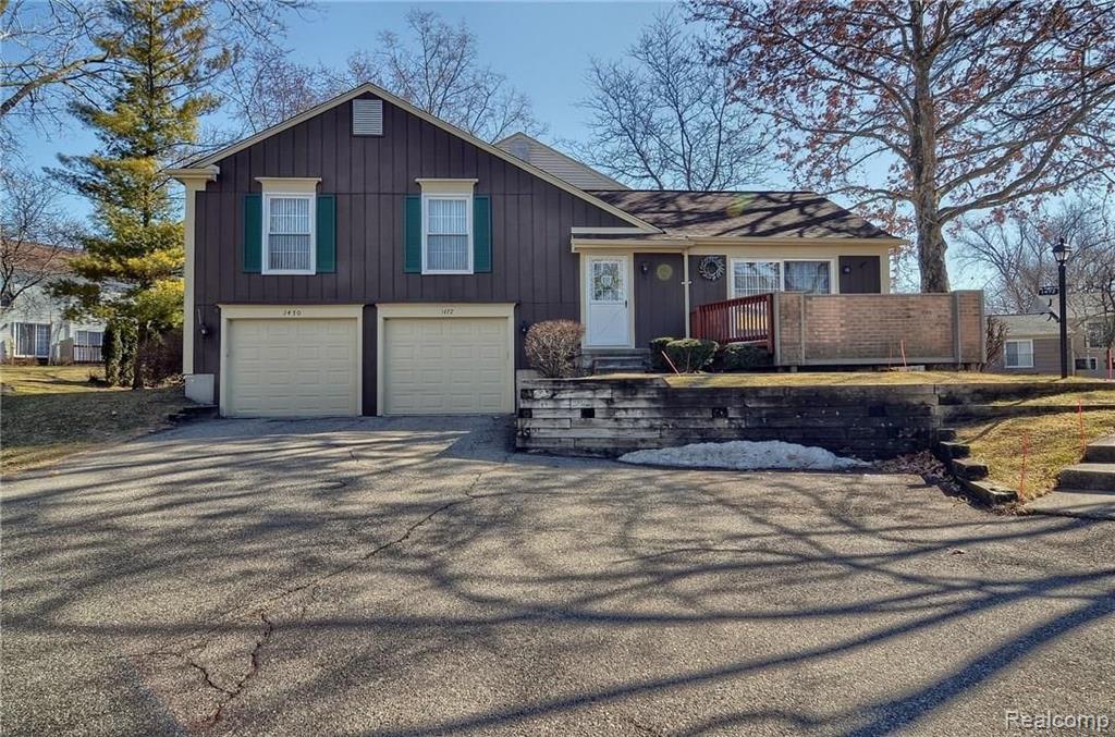 1472 Saddle Lane, Unit 167 Rochester Hills, MI 48306 - Photo 1 of 34