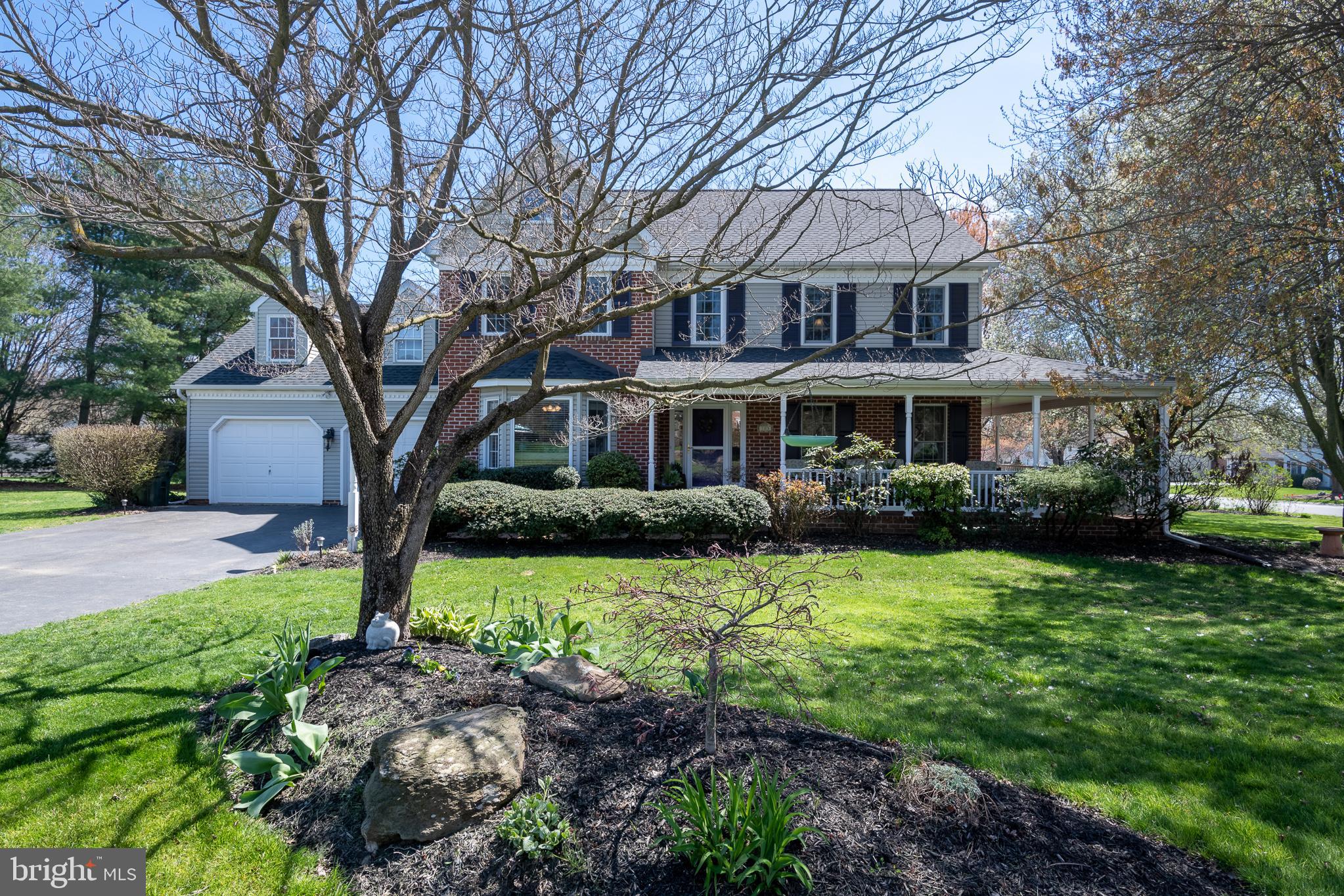 103 Milton Circle Lititz, PA 17543 - Photo 2 of 62 Front View