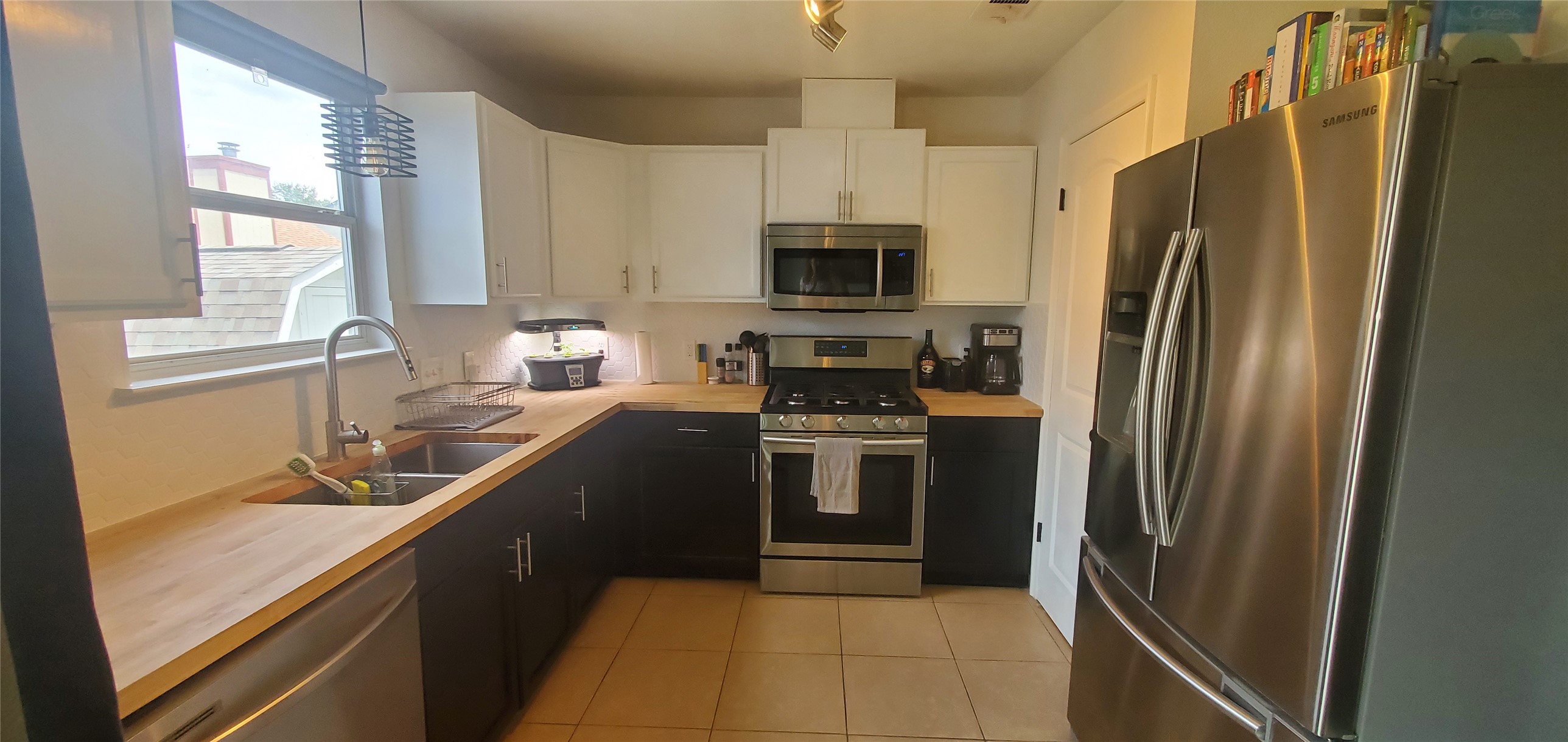 5216 Coppermead Lane Austin, TX 78754 - Photo 7 of 22