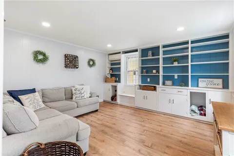 $889,000 | 55 Pamden Lane, Seekonk, MA 02771