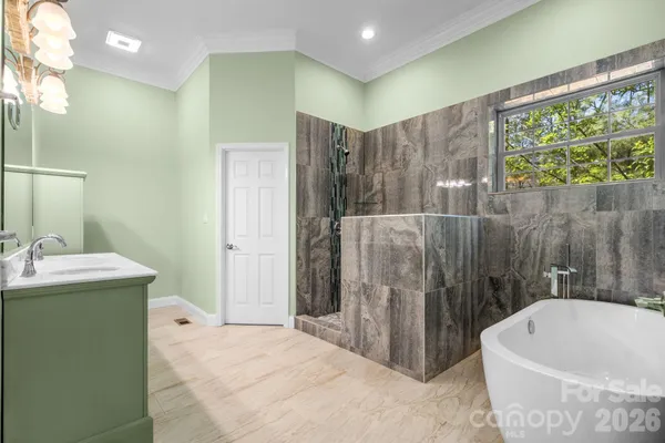 $865,000 | 133 Greens Road, Granite Falls, NC 28630