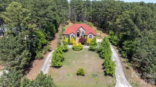 $865,000 | 133 Greens Road, Granite Falls, NC 28630