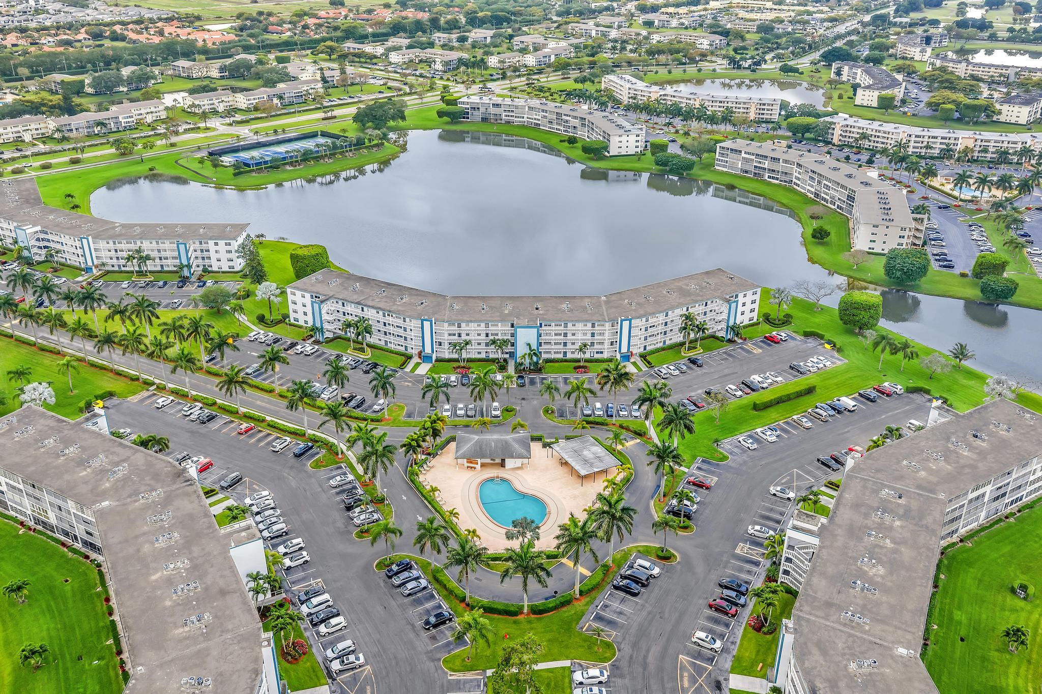 2066 Exeter Boca Raton, FL 33434 - Photo 38 of 60 DJI_20260417090349_0022_D
