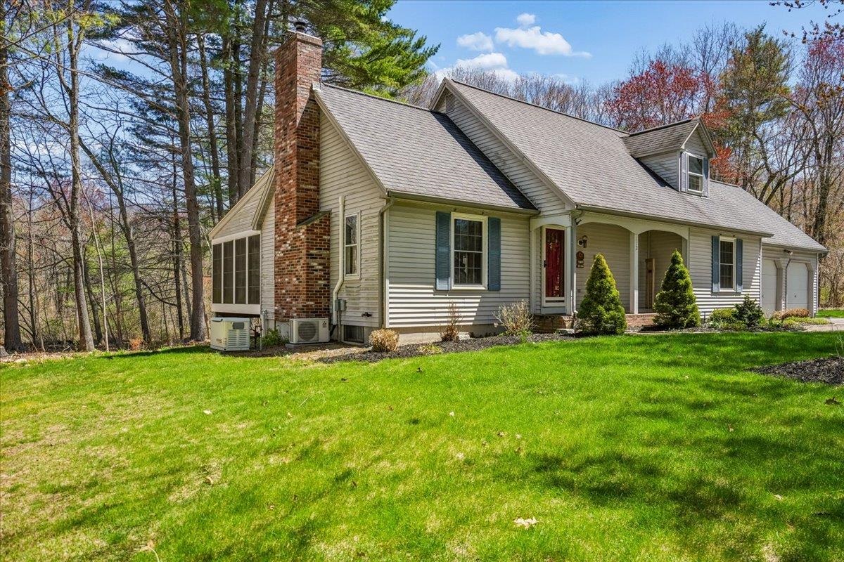112 Hardy Road Londonderry, NH 03053 - Photo 13 of 59