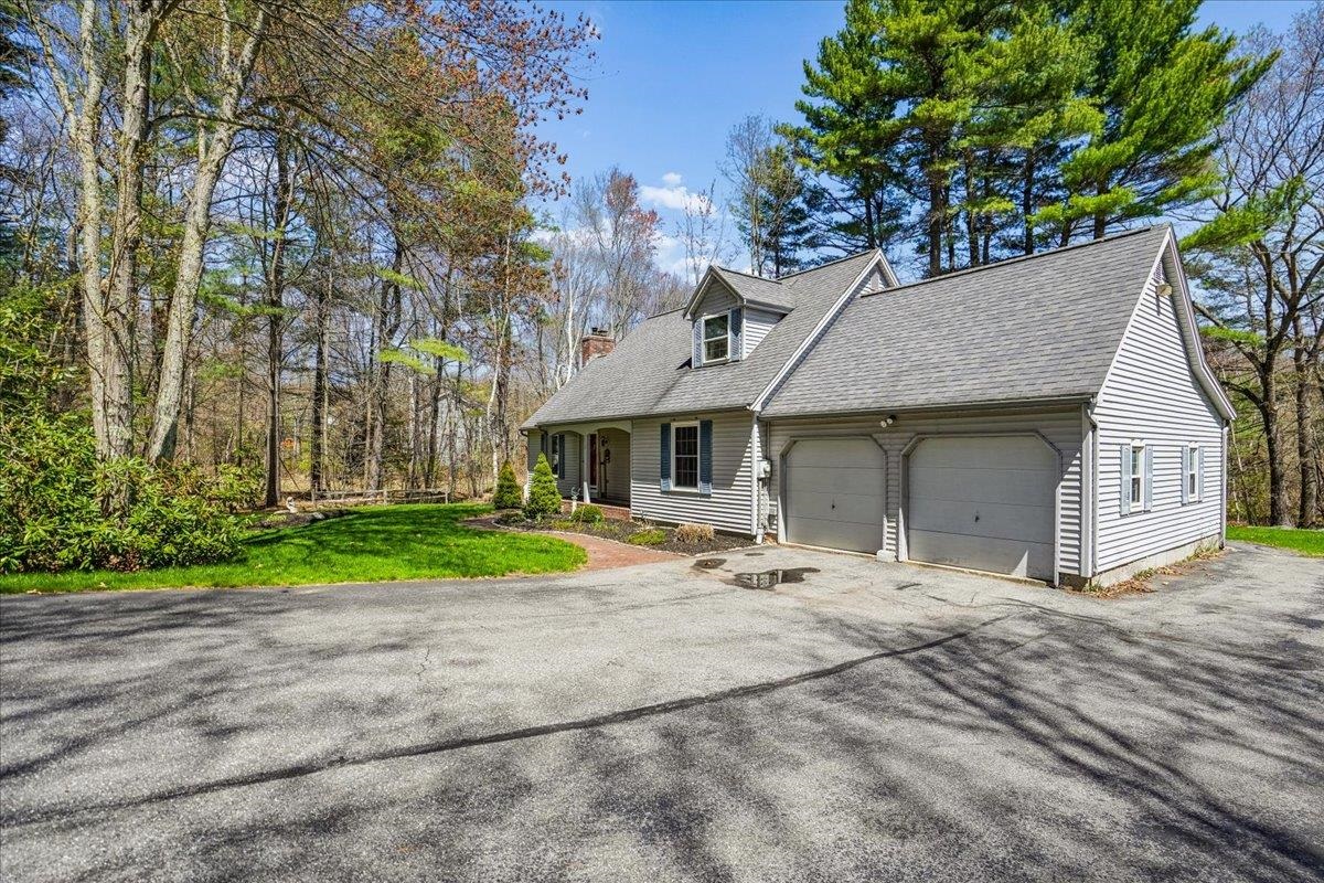 112 Hardy Road Londonderry, NH 03053 - Photo 15 of 59