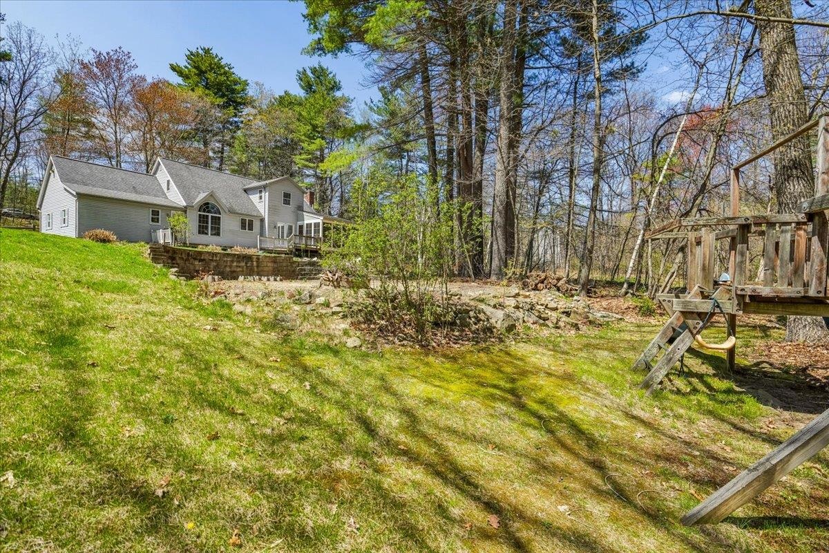 112 Hardy Road Londonderry, NH 03053 - Photo 20 of 59