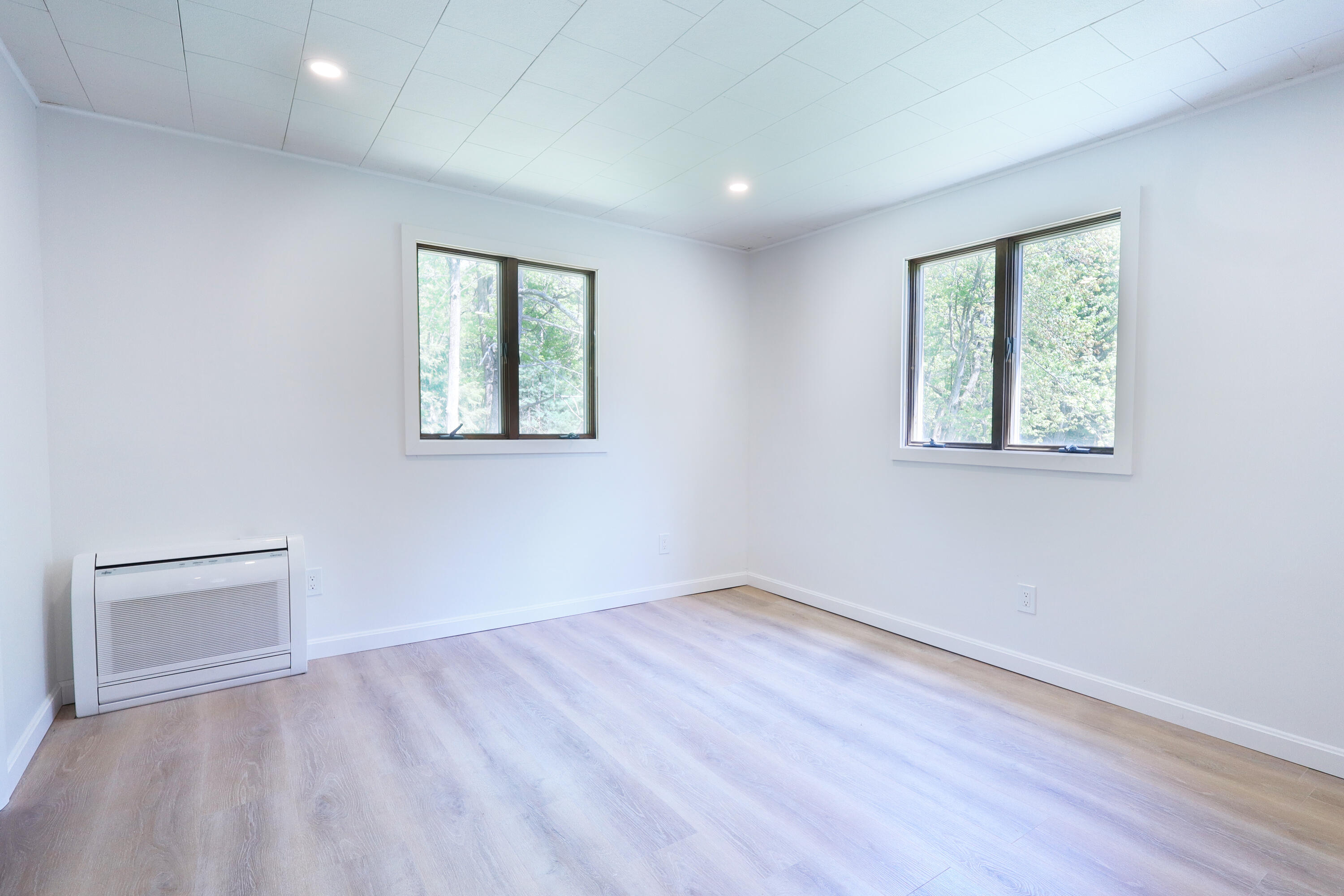 1597 Sanford Road Wells, ME 04090 - Photo 23 of 40 dw bedroom 1