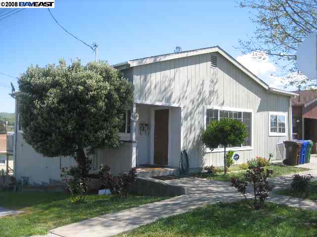 201 Lake Avenue Rodeo, CA 94572 - Photo 1 of 1 a view of a house with backyard and garden