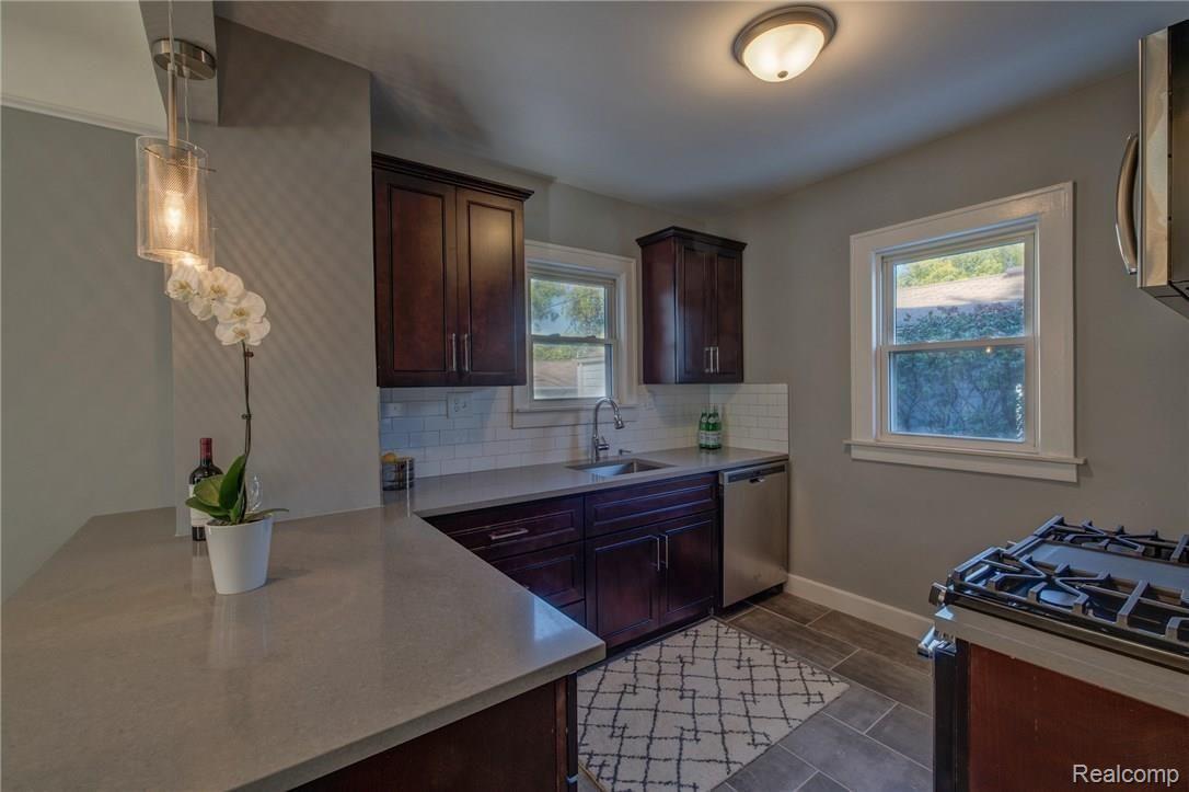1849 Stanford Road Berkley, MI 48072 - Photo 6 of 35 kitchenfront.jpg