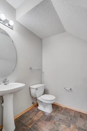$2,000 | 17674 96th Avenue North, Maple Grove, MN 55311