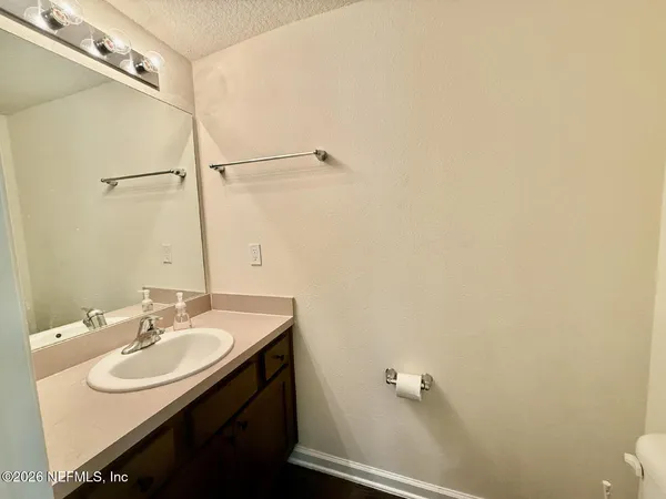 $1,750 | 887 Capitol Parkway, Jacksonville, FL 32218