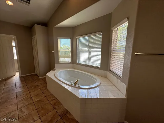 $2,555 | 11233 Playa Caribe Avenue, Las Vegas, NV 89138