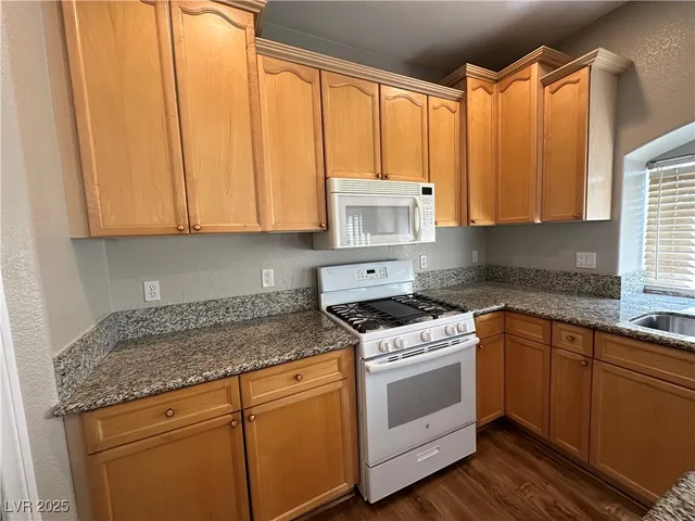 $2,555 | 11233 Playa Caribe Avenue, Las Vegas, NV 89138