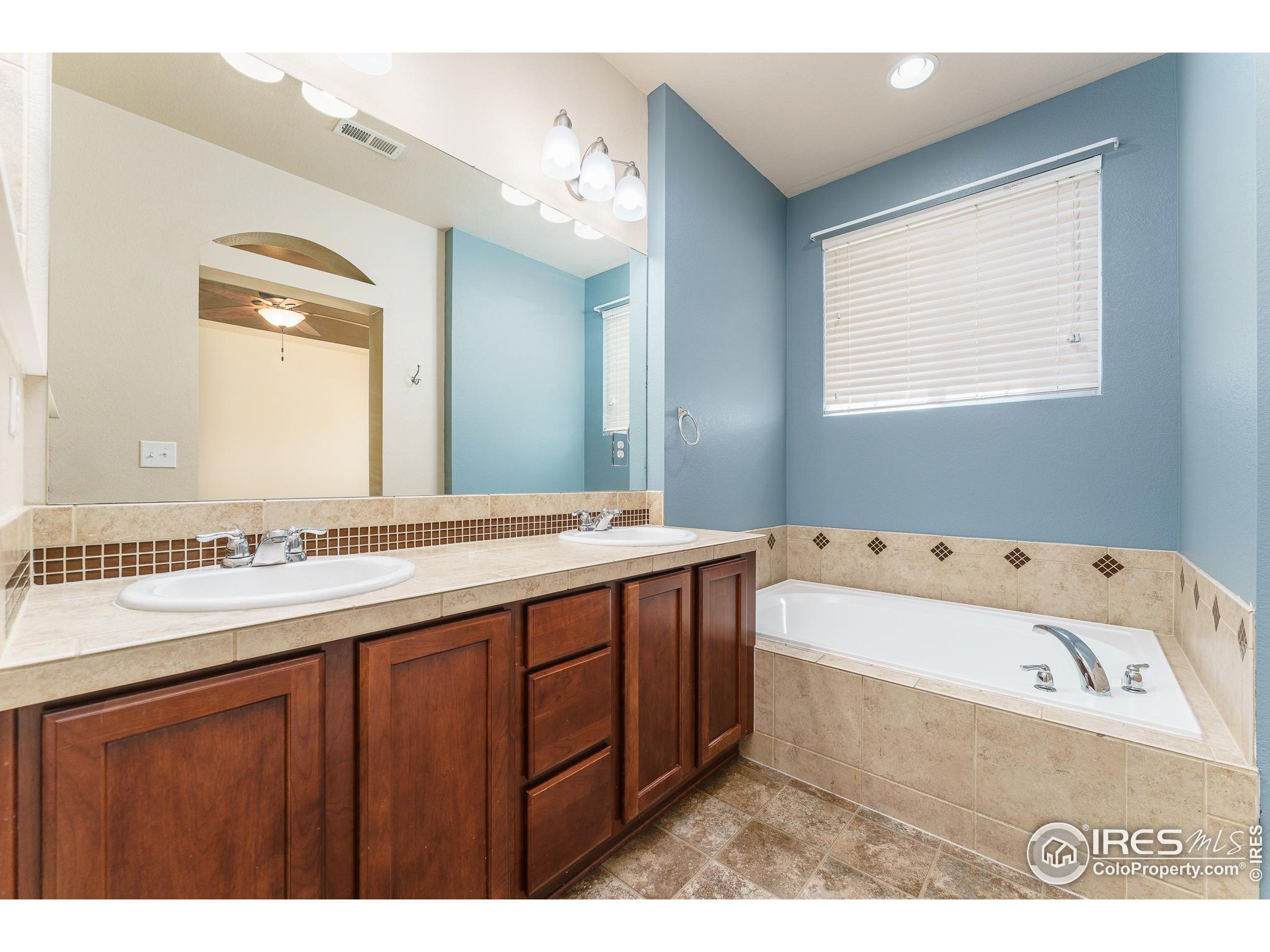 15233 West 65th Avenue, Unit C Arvada, CO 80007 - Photo 21 of 32