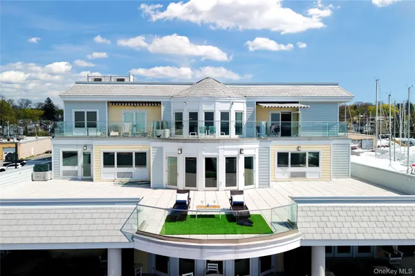 $2,300,000 | 433 Main Street, Unit 212, Port Washington, NY 11050