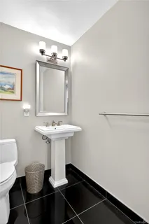 $2,300,000 | 433 Main Street, Unit 212, Port Washington, NY 11050