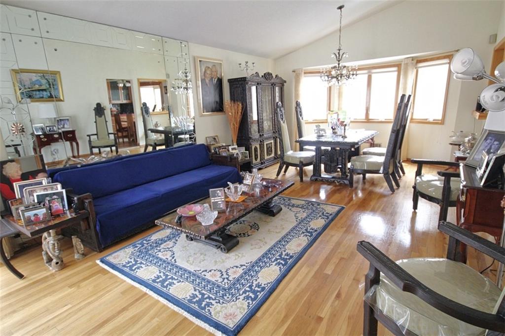 223 Whitman Drive Brooklyn, NY 11234 - Photo 7 of 17