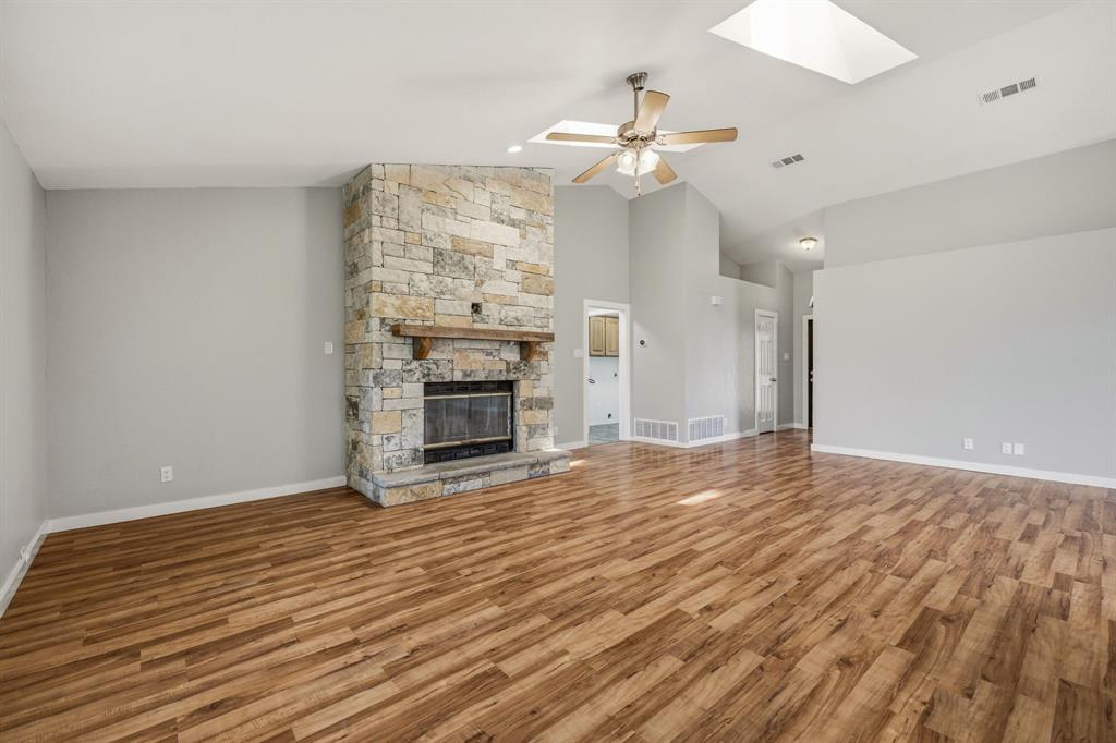 5500 Friendship Road Tolar, TX 76476 - Photo 10 of 40
