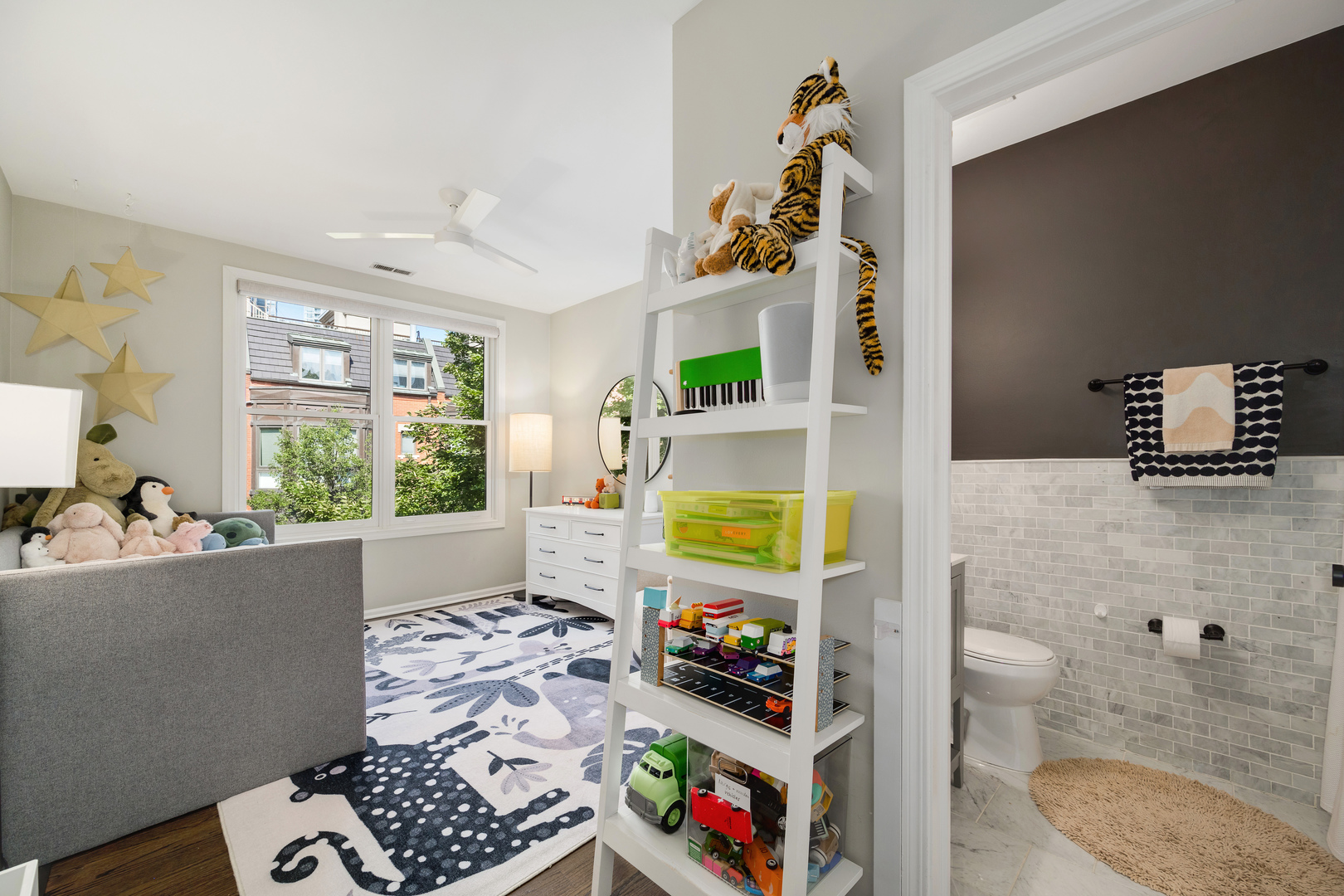 486 North Clinton Street Chicago, IL 60654 - Photo 18 of 41