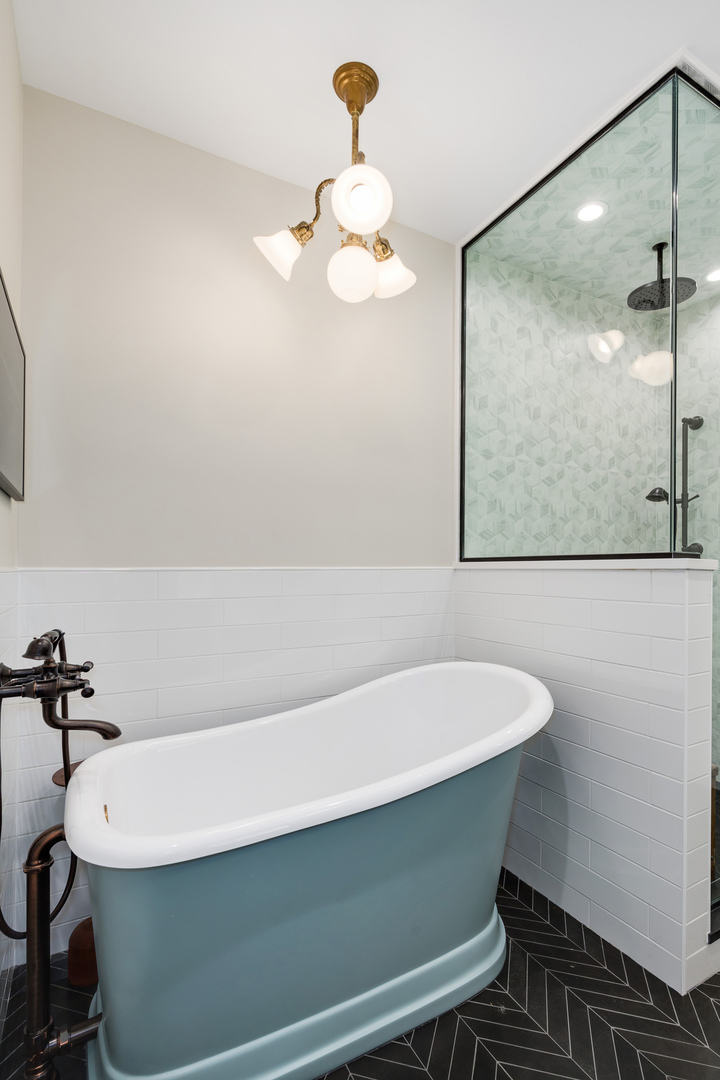 486 North Clinton Street Chicago, IL 60654 - Photo 24 of 41