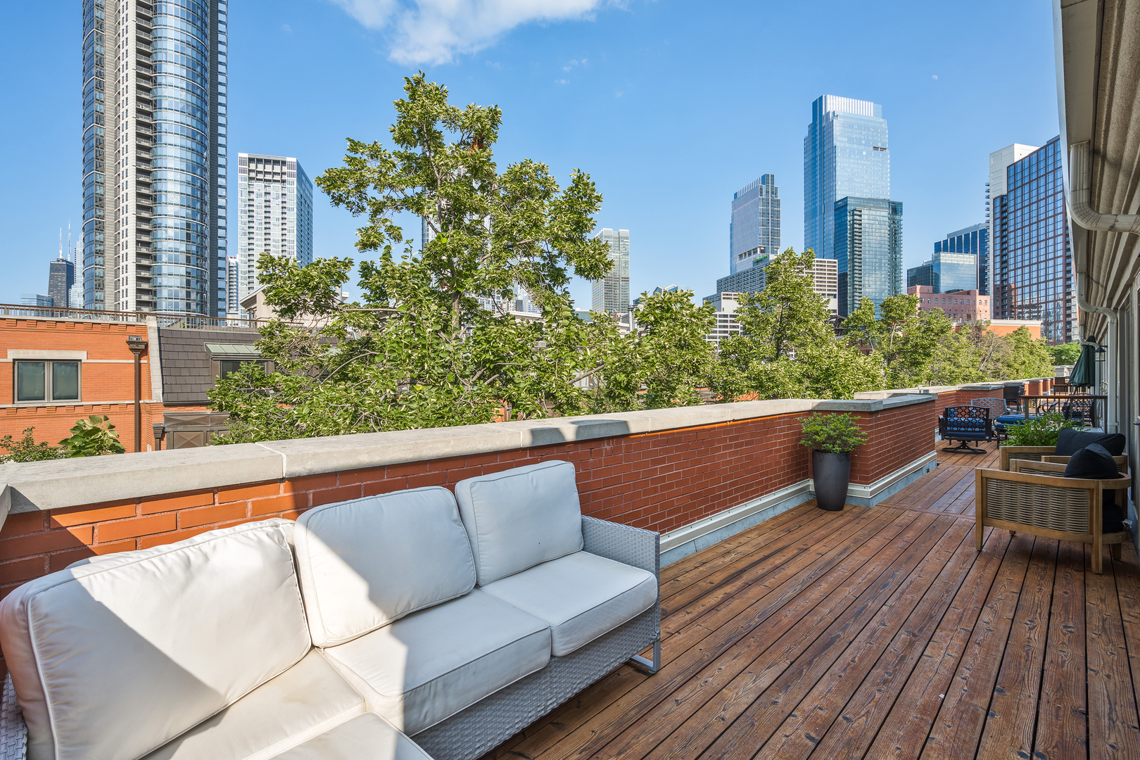 486 North Clinton Street Chicago, IL 60654 - Photo 30 of 41