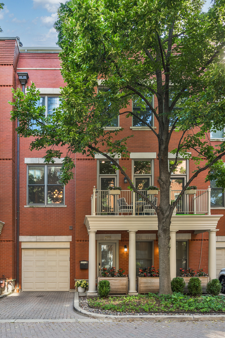 486 North Clinton Street Chicago, IL 60654 - Photo 3 of 41