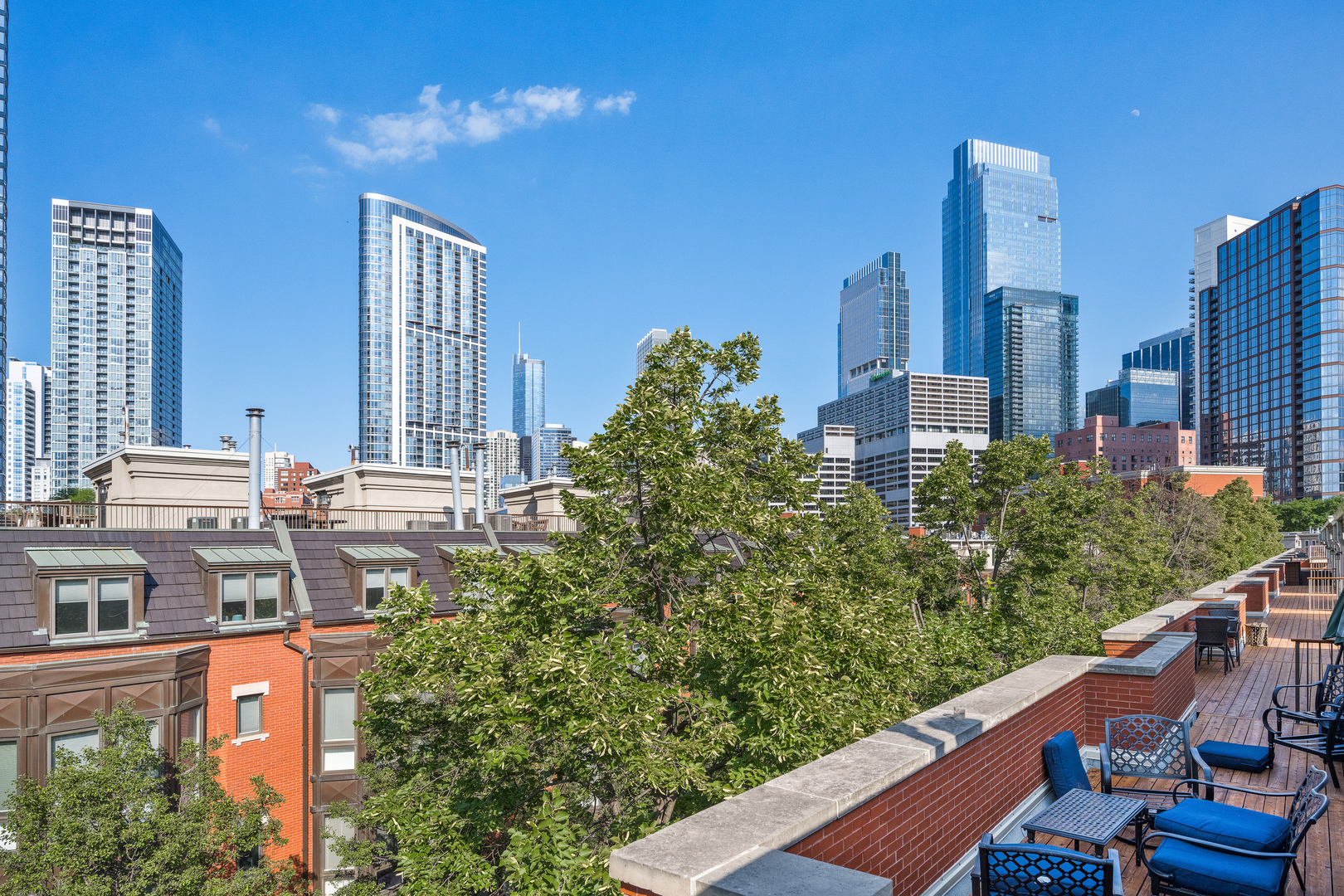 486 North Clinton Street Chicago, IL 60654 - Photo 33 of 41