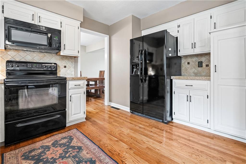 15615 West 81st Street Lenexa, KS 66219 - Photo 16 of 40