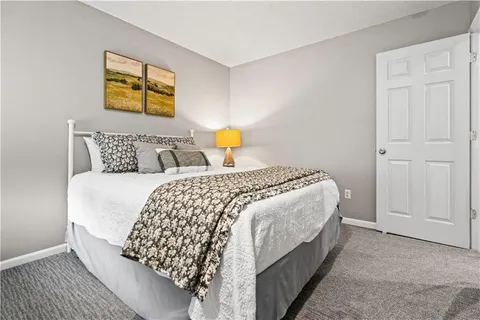 $460,000 | 15615 West 81st Street, Lenexa, KS 66219