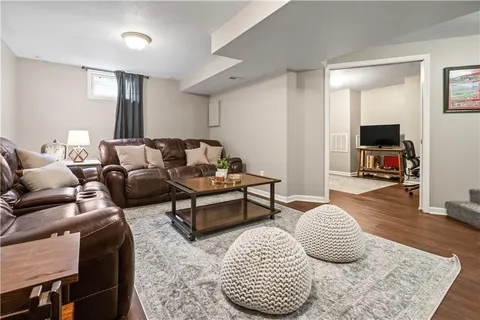 $460,000 | 15615 West 81st Street, Lenexa, KS 66219