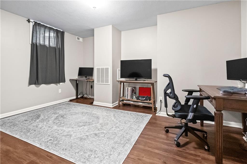 15615 West 81st Street Lenexa, KS 66219 - Photo 34 of 40