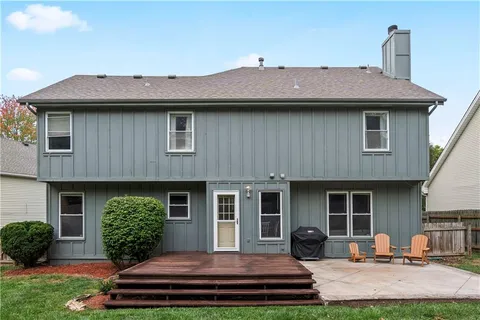 $460,000 | 15615 West 81st Street, Lenexa, KS 66219