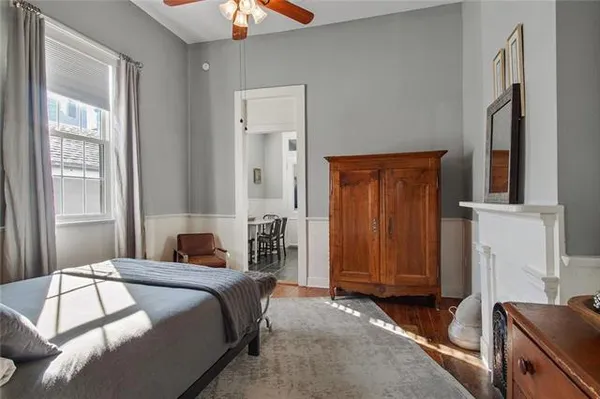 $1,900 | 5920 Magazine Street, New Orleans, LA 70115