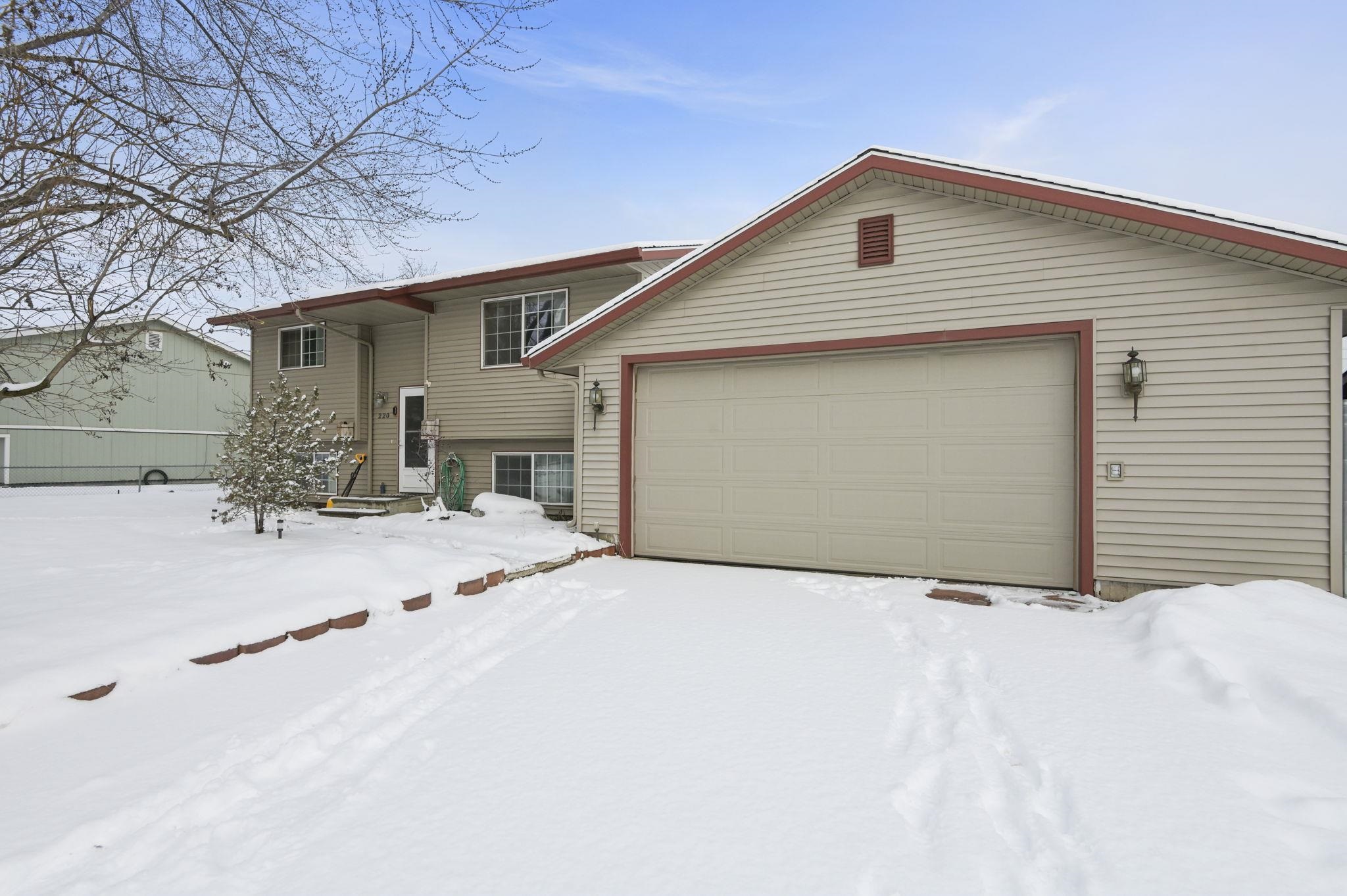 220 North Hodges Road Greenacres, WA 99016 - Photo 3 of 29 Gallery Image 3
