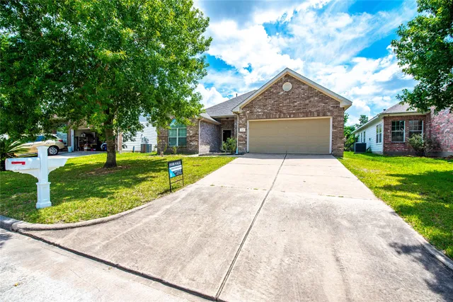 $282,000 | 3419 South Daniel Oak Circle, Spring, TX 77389