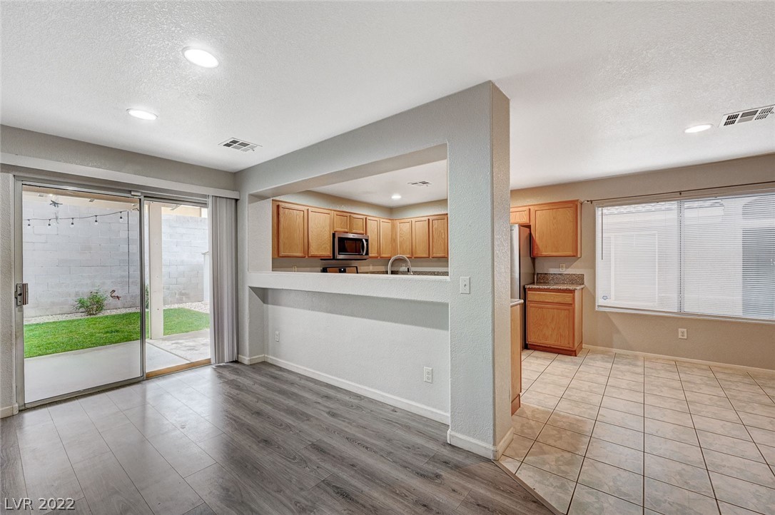 429 Riverton Road Henderson, NV 89015 - Photo 11 of 47