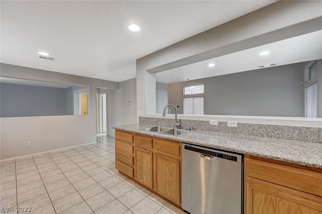 429 Riverton Road Henderson, NV 89015 - Photo 15 of 47