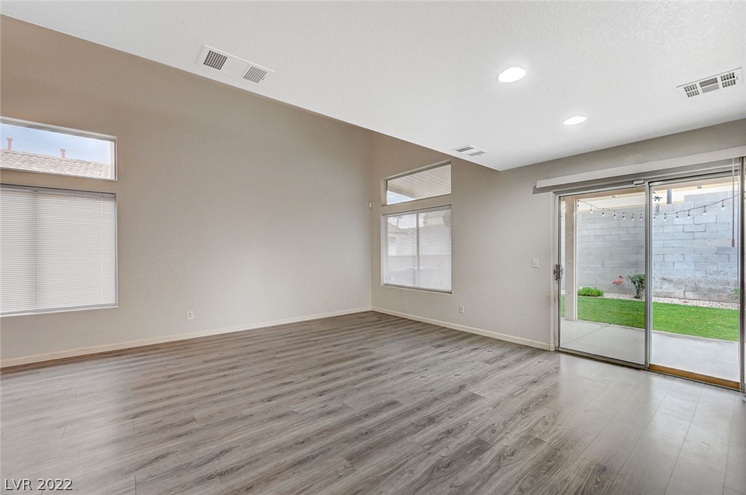 429 Riverton Road Henderson, NV 89015 - Photo 8 of 47