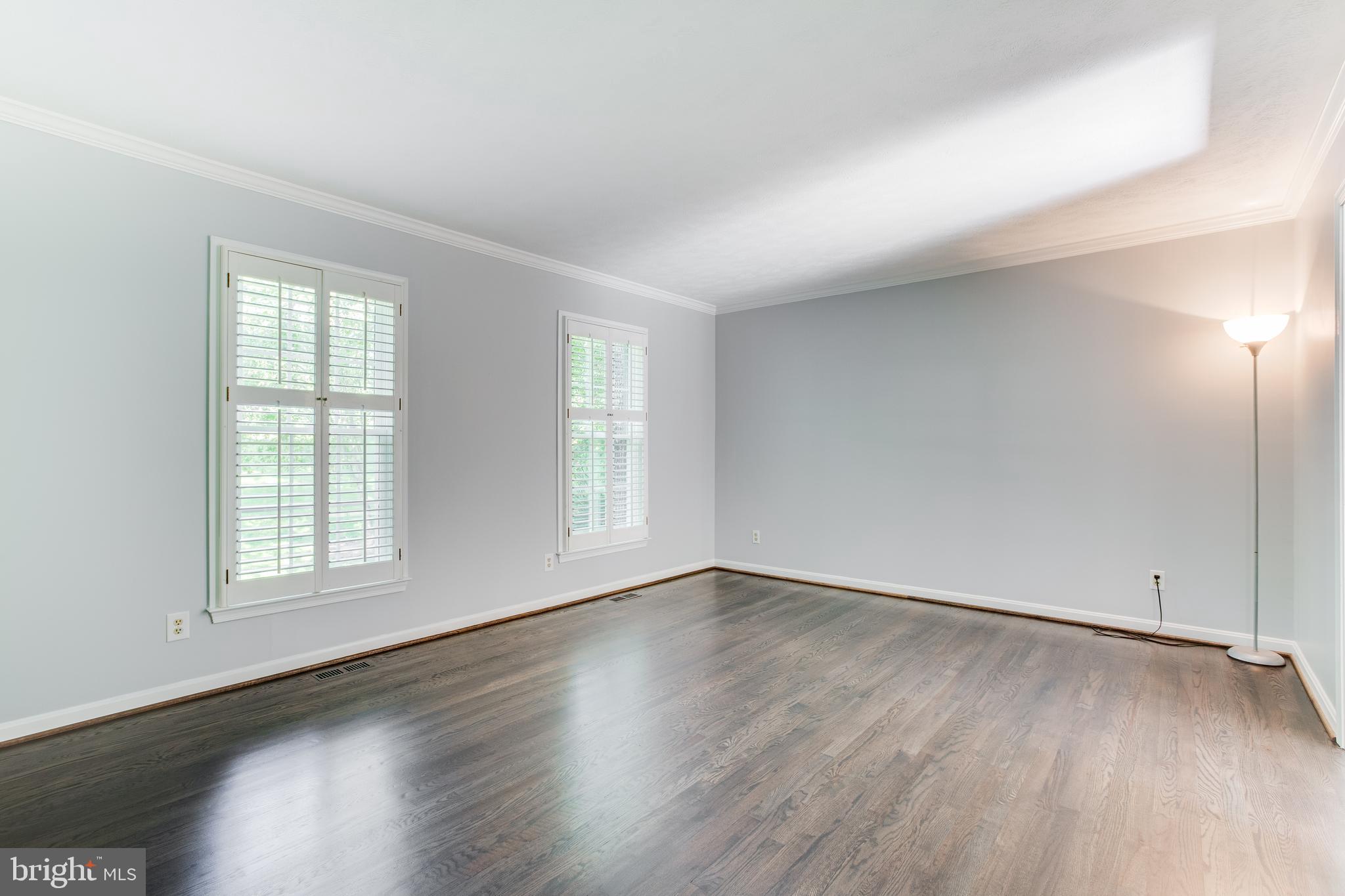 6727 Kelly Road Warrenton, VA 20187 - Photo 5 of 53 Living Room/Family Room